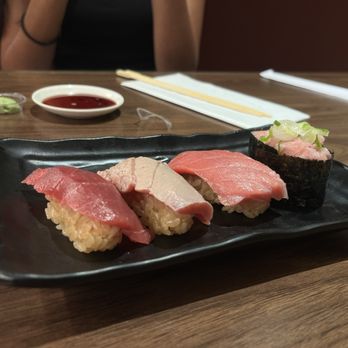 Waka Sakura - Tuna plate - Conveyor Belt Sushi Near Me - Irvine, California Waka Sakura - Tuna plate - Conveyor Belt Sushi Near Me - Irvine, California