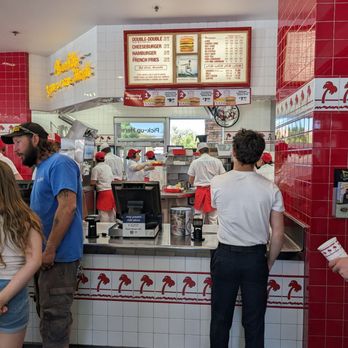 In-N-Out Burger - Front counter - Burgers Near Me - Las Vegas, Nevada In-N-Out Burger - Front counter - Burgers Near Me - Las Vegas, Nevada