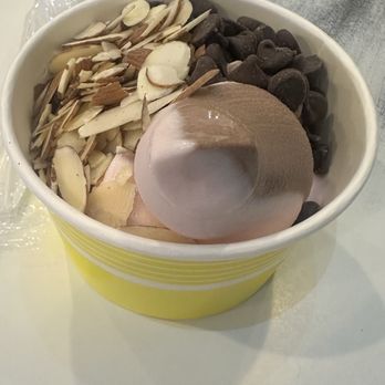 IceBerry - Ice Cream & Frozen Yogurt Near Me - Arlington, Virginia