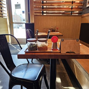 Ippudo Cupertino - tables - Ramen Near Me - Cupertino, California Ippudo Cupertino - tables - Ramen Near Me - Cupertino, California