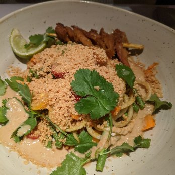 Hiltl - Green papaya salad. Super thick noodles with lottt of peanuts (or whatever nut that is) - Vegetarian Near Me - Zürich, ZH Hiltl - Green papaya salad. Super thick noodles with lottt of peanuts (or whatever nut that is) - Vegetarian Near Me - Zürich, ZH