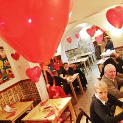 Chick & Co. - #chickenco il primo #gatsropub del #trentino: #galletto alla brace, #pizza al #metro, #bruschette, #dolci fatti in #casa. #super