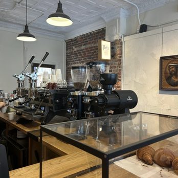 Paix Coffee - Ordering counter - Coffee & Tea Near Me - Richmond, Virginia Paix Coffee - Ordering counter - Coffee & Tea Near Me - Richmond, Virginia