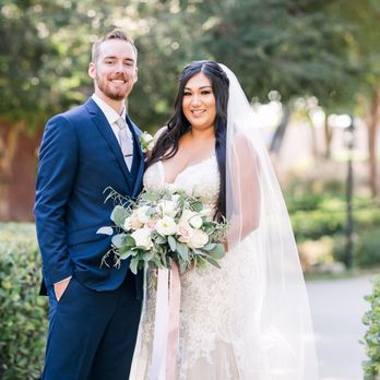 Averi K Designs - Floral Designers Near Me