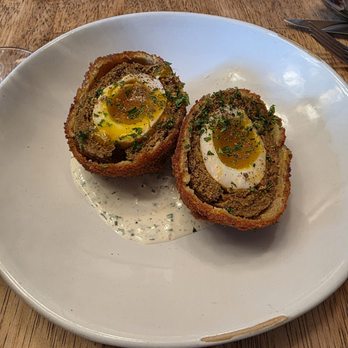 Hunter's Head Tavern - Scottish Egg - New American Near Me - Upperville, Virginia Hunter's Head Tavern - Scottish Egg - New American Near Me - Upperville, Virginia