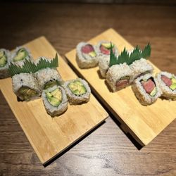 Qimura Sushi & Ramen - Hawaiian Roll and Avocado Roll