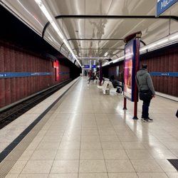 Machtlfinger Straße U-Bahnhof