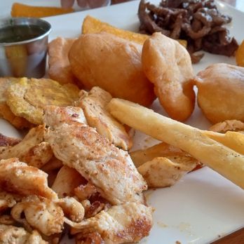 Salomas Panamanian Cuisine - Breakfast & Brunch Near Me - Fleming Island, Florida Salomas Panamanian Cuisine - Breakfast & Brunch Near Me - Fleming Island, Florida