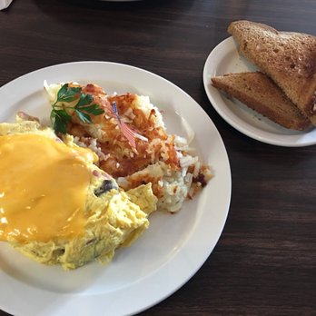 American Host Restaurant - 2 egg omelette with ham, cheese and mushroom along with hash browns - Diners Near Me - Lompoc, California American Host Restaurant - 2 egg omelette with ham, cheese and mushroom along with hash browns - Diners Near Me - Lompoc, California