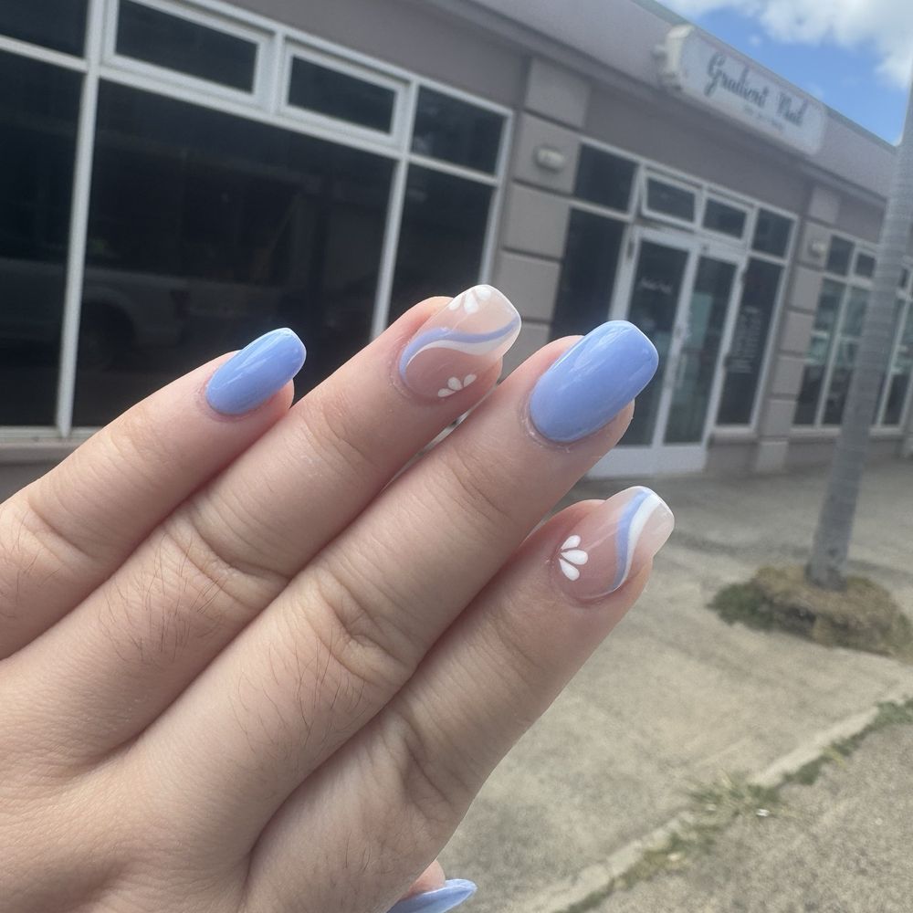 Gradient Nail - Love my nails I just got from Mia! - Nail Salons Near Me - Honolulu, Hawaii