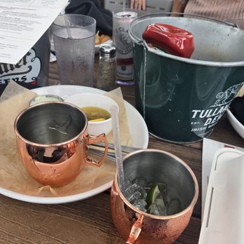 Flips Patio Grill - Burgers Near Me - Grapevine, Texas