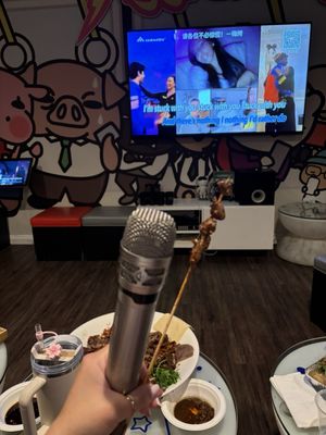 Energy Bistro & Karaoke by null