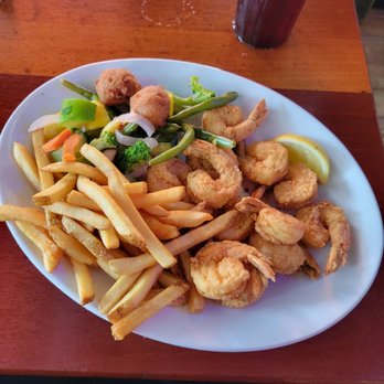 Pompano Joe's - Gulf shrimp platter - Seafood Near Me - Destin, Florida Pompano Joe's - Gulf shrimp platter - Seafood Near Me - Destin, Florida