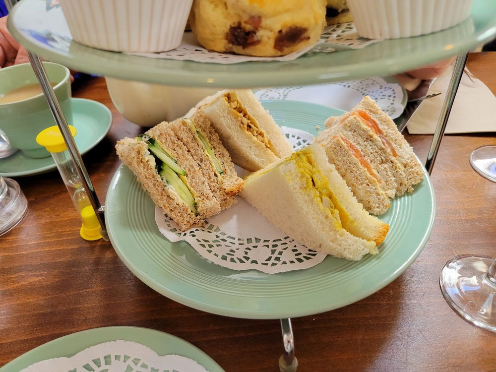 FOURTEAS TEA ROOM Updated September 2024 24 Sheep Street, Stratford