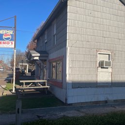 Remo's HotDogs