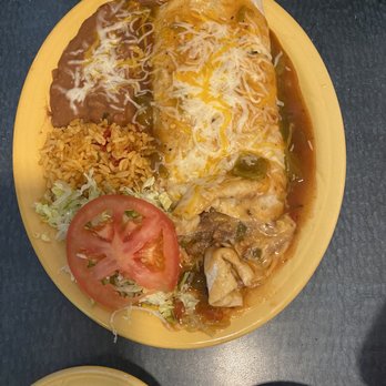Fiesta's - Ground beef burrito plate smothered w Green Chili (spicy) - Mexican Near Me - Albuquerque, New Mexico