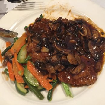 Sal D's - Veal Marsala with mixed vegetables - Italian Near Me - Huntington, New York Sal D's - Veal Marsala with mixed vegetables - Italian Near Me - Huntington, New York