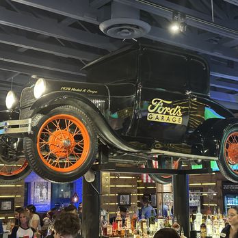 Ford's Garage Boynton Beach - Comfort Food Near Me - Boynton Beach, Florida