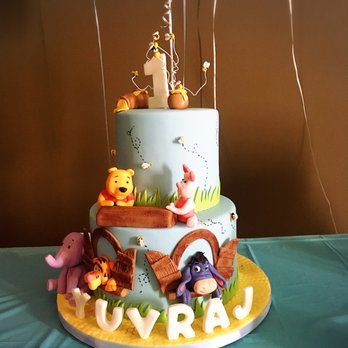 Angel's Bake Shop - Winnie the Pooh was a crowd pleaser at my nephew's 1st birthday party - Cupcakes Near Me - Woodbridge, Virginia Angel's Bake Shop - Winnie the Pooh was a crowd pleaser at my nephew's 1st birthday party - Cupcakes Near Me - Woodbridge, Virginia