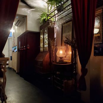 Calida Kitchen & Wine - Wine Bars Near Me - St. Petersburg, Florida