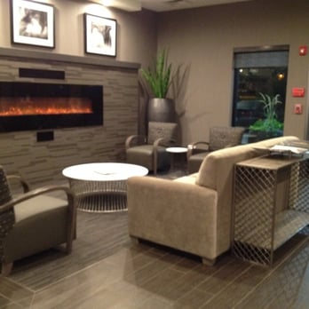 La Quinta by Wyndham Spokane North - Lobby - Waiting room - Hotels Near Me - Spokane, Washington