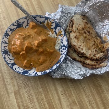 Tandoori Palace - Chicken Tikka Masala House Special and Chefs Naan Basket - Indian Near Me - Encinitas, California