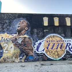 Kobe Byant Mural by Jonas Never