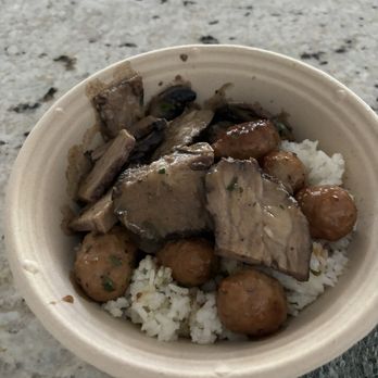 Bowl'd Kitchen - Meatballs mushrooms and brisket over rice - Fast Food Near Me - Boca Raton, Florida