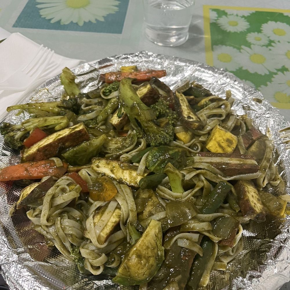 Lemongrass - Noodles with vegetables and paneer - Organic Stores Near Me - Tucson, Arizona Lemongrass - Noodles with vegetables and paneer - Organic Stores Near Me - Tucson, Arizona