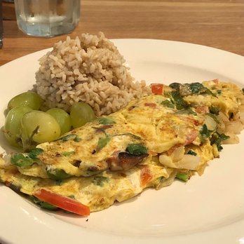 Liliha Bakery - Vegetable Omelette - Breakfast & Brunch Near Me - Honolulu, Hawaii