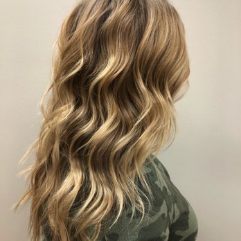 Tre Volte Salon - Hair Salons Near Me - Orland Park, Illinois