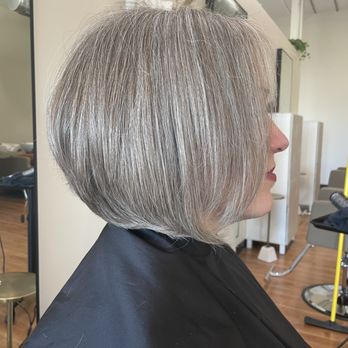 Valor Curl Company - Precise Bob chop - Hair Salons Near Me - Madison, Wisconsin Valor Curl Company - Precise Bob chop - Hair Salons Near Me - Madison, Wisconsin