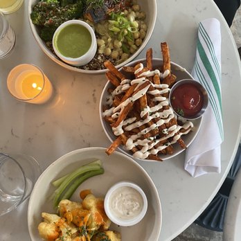 Basic Kitchen - Cauli wings, sweet potato fries, and the basic bowl - New American Near Me - Charleston, South Carolina