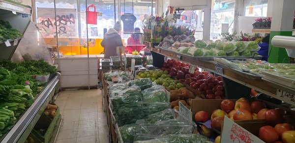 Bloor Fruit Market by null