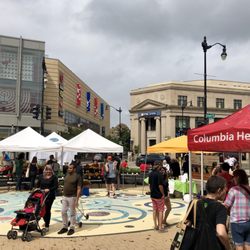 Columbia Heights Farmers Market - Neighborhood residents and passerby visitors alike