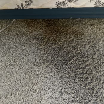 Socal Cleaner - Bedroom carpet before - Home Cleaning Near Me
