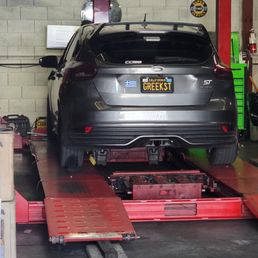 My 2018 Focus ST getting an alignment. My 2018 Focus ST getting an alignment.