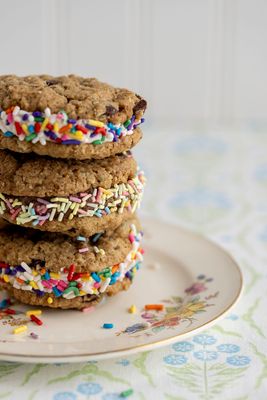 Petunia's Pies & Pastries by null