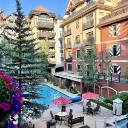 Montaneros in Vail - Pool View
