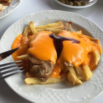 Mesón Las Torres - Solomillo con salsa cheddar - Tapas/Small Plates Near Me - Seville, SE Mesón Las Torres - Solomillo con salsa cheddar - Tapas/Small Plates Near Me - Seville, SE