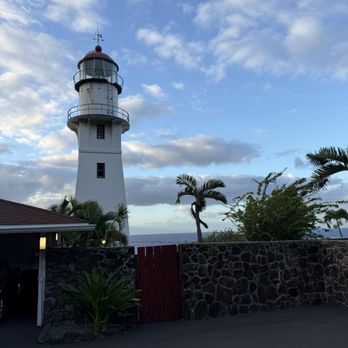 Diamond Head Lighthouse - Landmarks & Historical Buildings Near Me - Honolulu, Hawaii Diamond Head Lighthouse - Landmarks & Historical Buildings Near Me - Honolulu, Hawaii