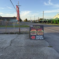 710 Wings & Things - Outside