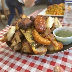 Delicias Colombianas - Picada Mixta