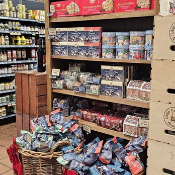 The Fresh Market - International treats - Grocery Near Me - Jacksonville, Florida The Fresh Market - International treats - Grocery Near Me - Jacksonville, Florida