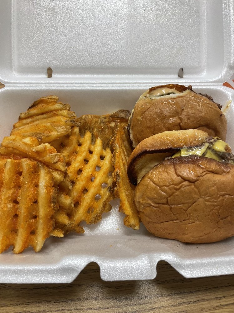 SMALLS SLIDERS 20 Photos & 27 Reviews 7610 Dr, Baton