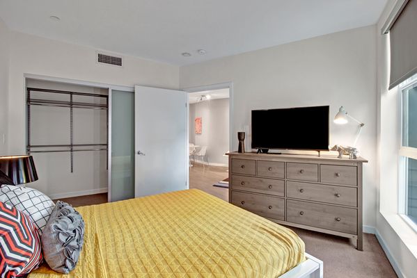 Fiona WeHo Apartments by null