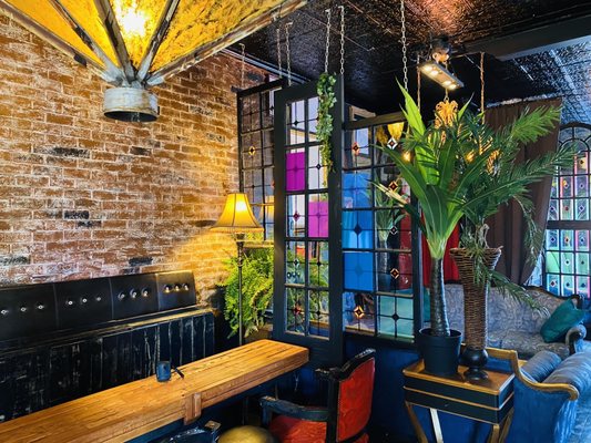 Saint JJH & Café by null