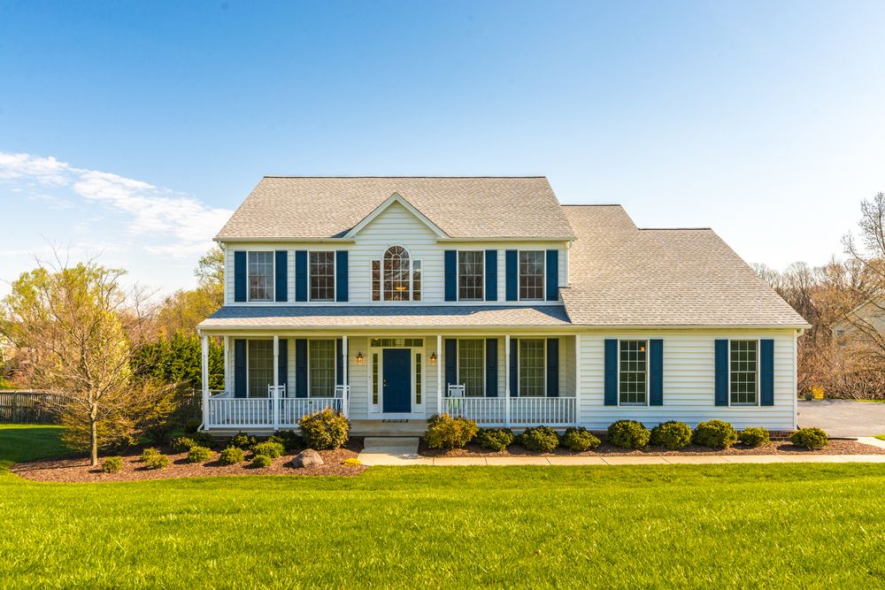 KERRY MANDRIK LONG & FOSTER REAL ESTATE 1512 Ridgeside Dr, Mount