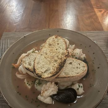 Trummer's On Main - Ciopinno - New American Near Me - Clifton, Virginia