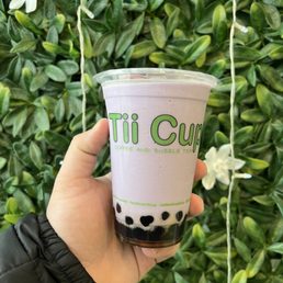 Snow (creamy smoothie) w/ Taro & Coconut as well as Boba